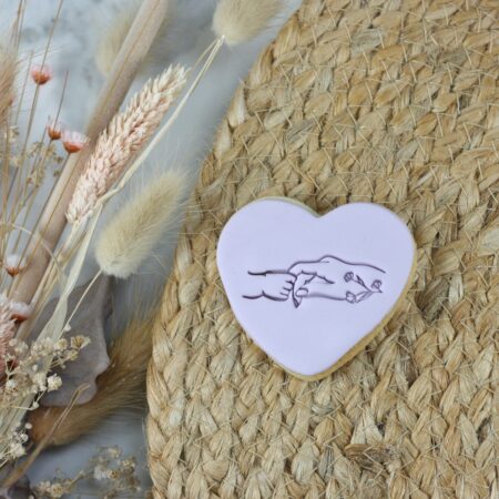 Hand in hand- impressed